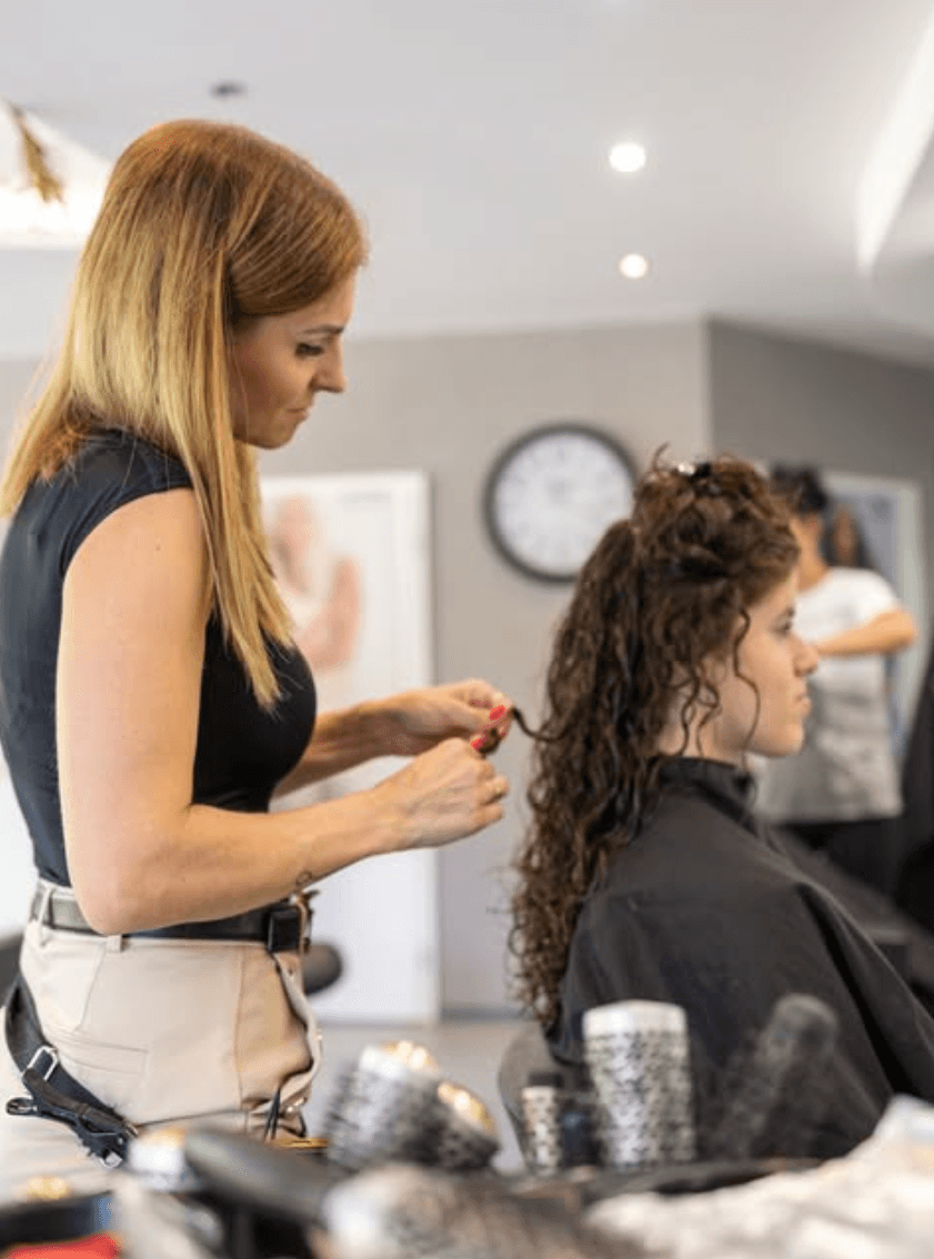 Salon Nicol Kladno 1